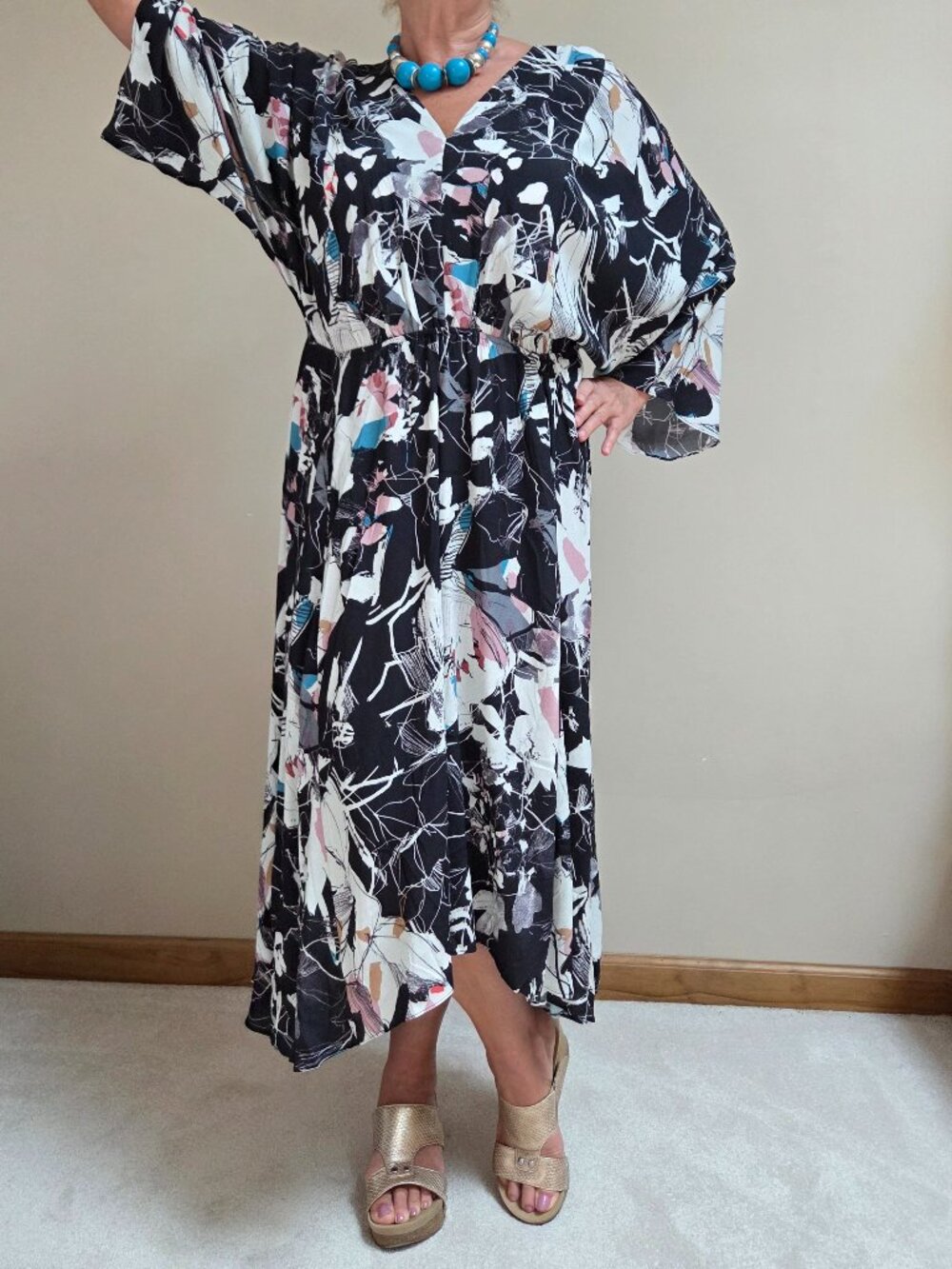CITY CHIC Size 14W Midi Long Kimono Sleeve Floral V-Neck Dress Viscose Romantic